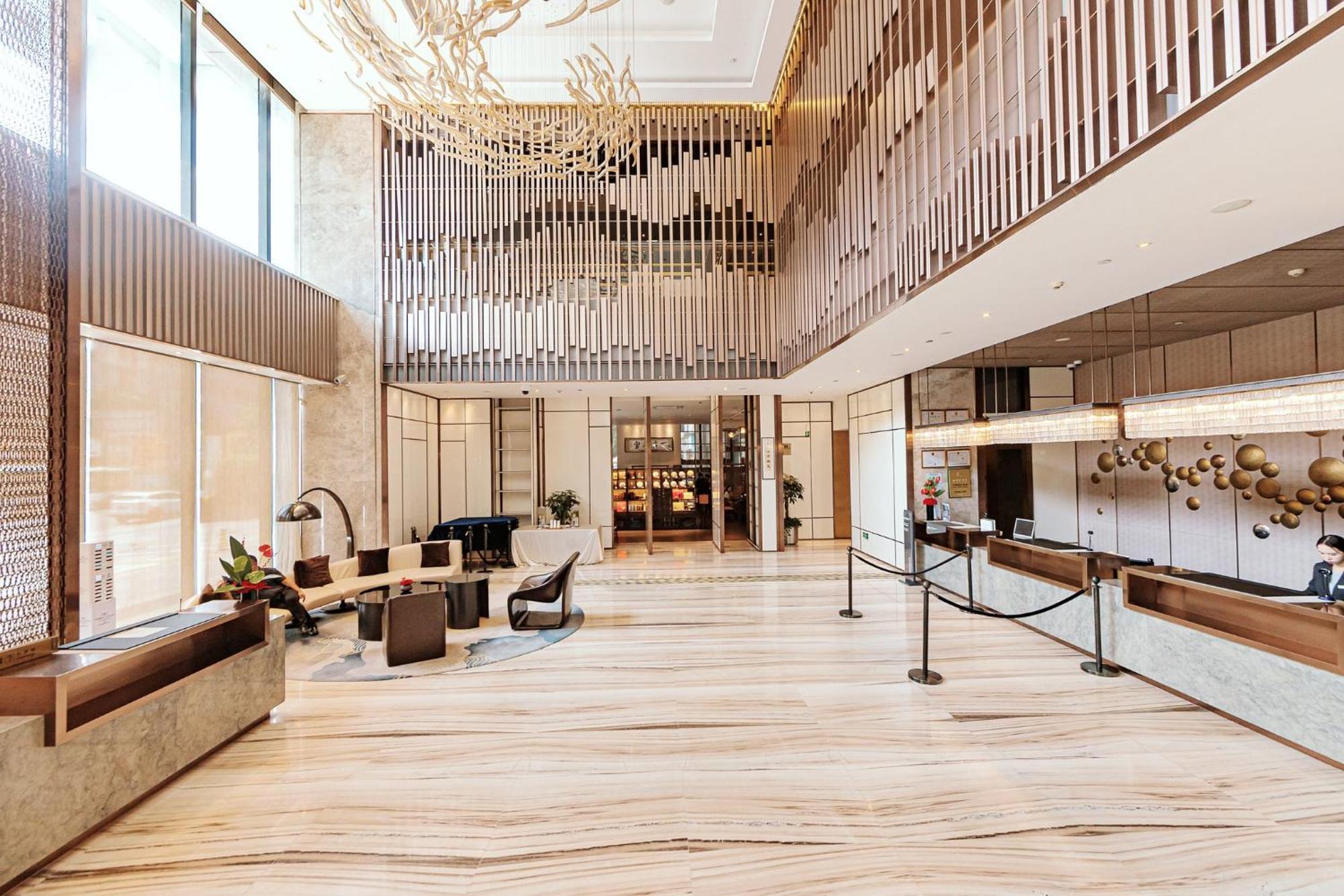 Отель Crowne Plaza Yibin By Ihg Экстерьер фото