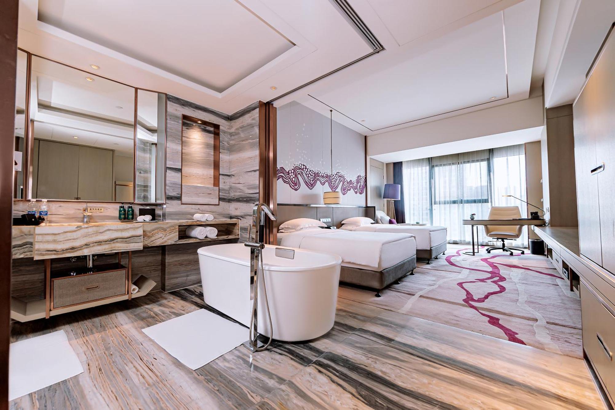 Отель Crowne Plaza Yibin By Ihg Экстерьер фото