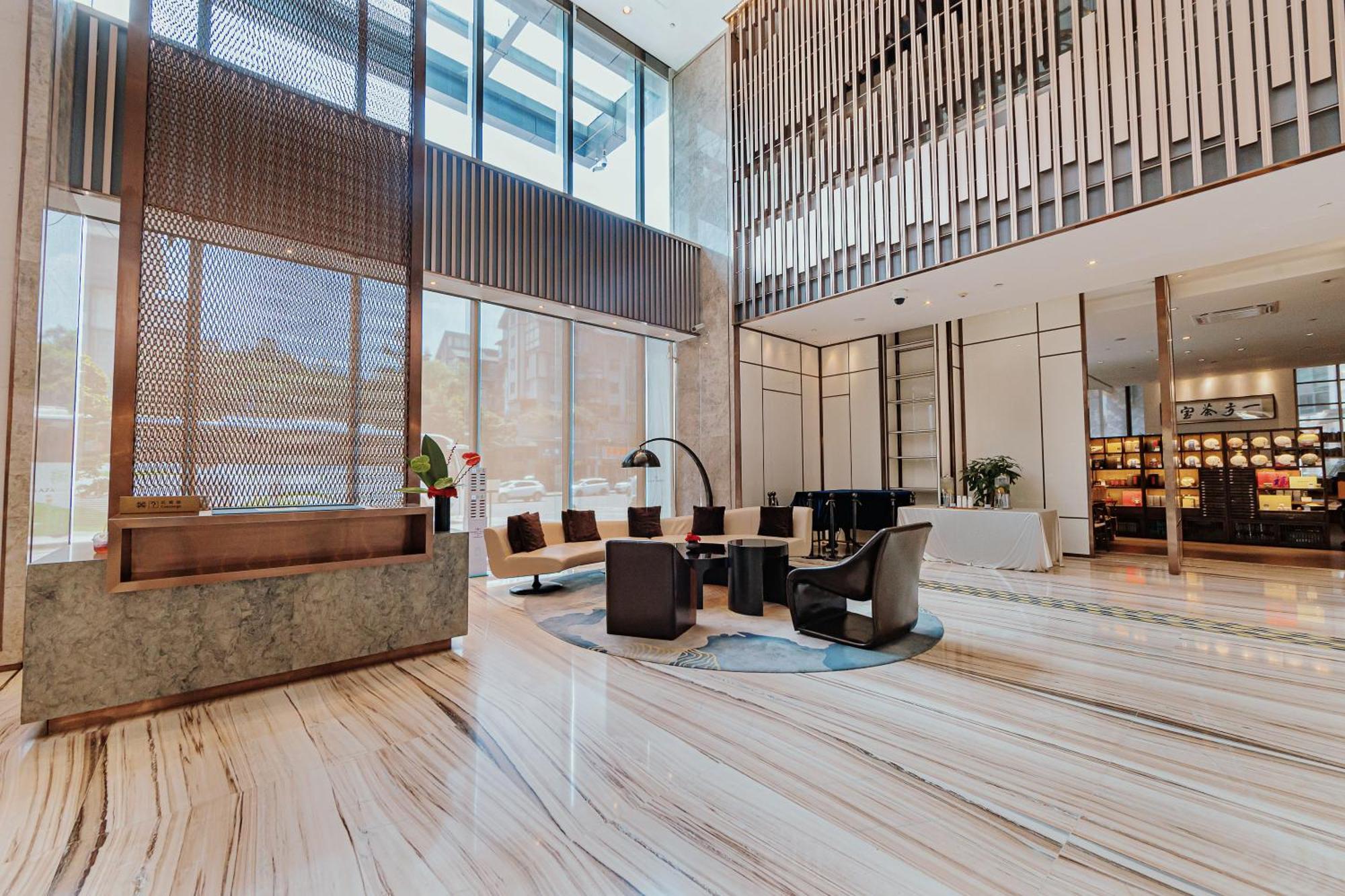 Отель Crowne Plaza Yibin By Ihg Экстерьер фото